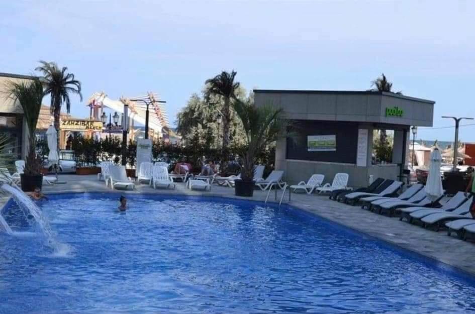 Isabelle Apartament Alezzi Beach Resort Mamaia Nord Năvodari المظهر الخارجي الصورة